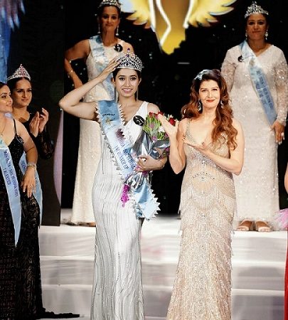 Amrita Tripathi becomes the Mrs India Universe 2021, First Princess, in Mrs. India – She is India