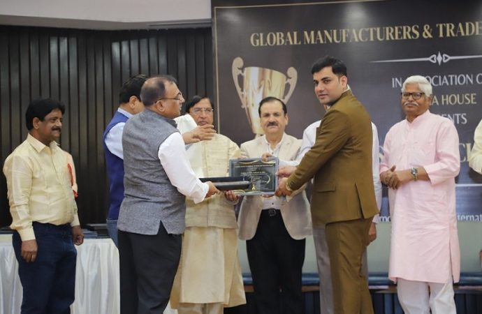 Sandeep Choudhary facilitated with Global Business achiever award